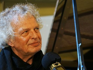mit Joachim Kühn
